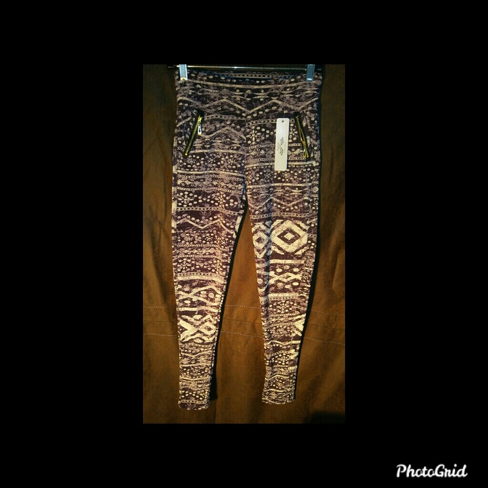 Printed Plum Leggings